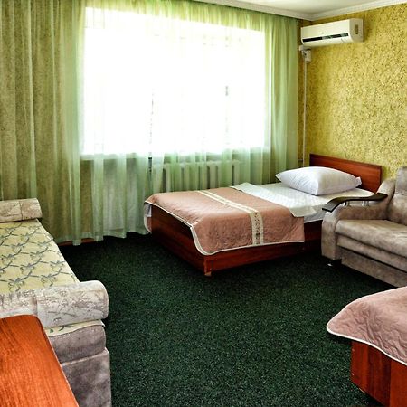 Green City Hotel Mykolajiv Eksteriør bilde
