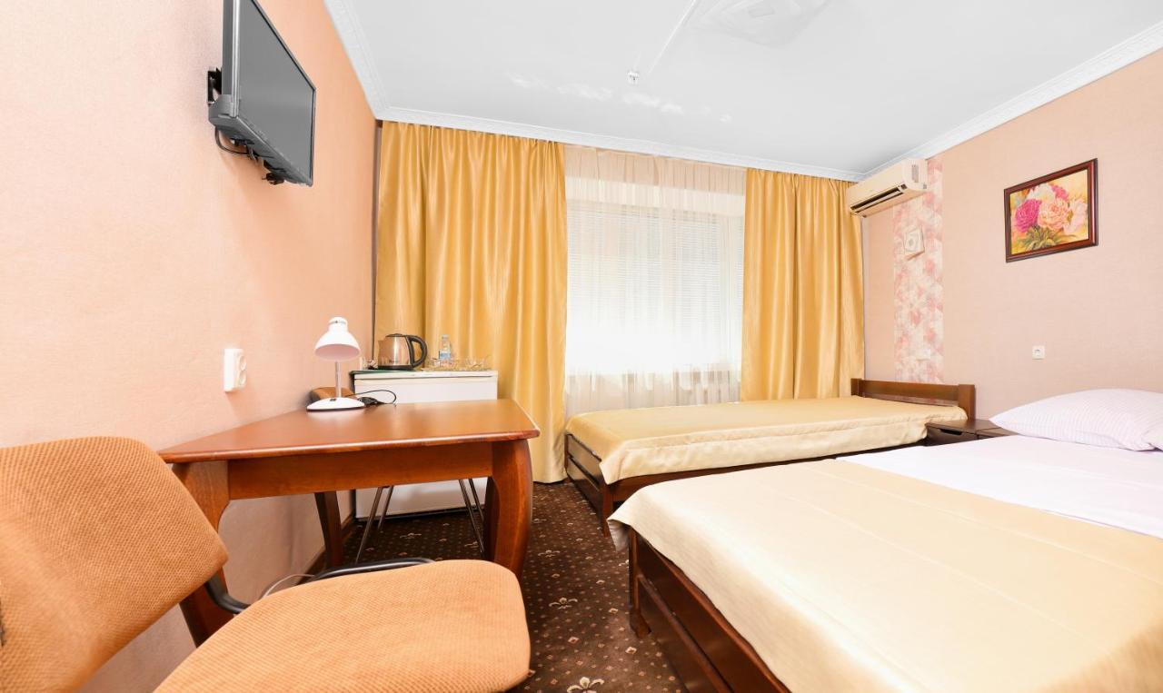 Green City Hotel Mykolajiv Eksteriør bilde