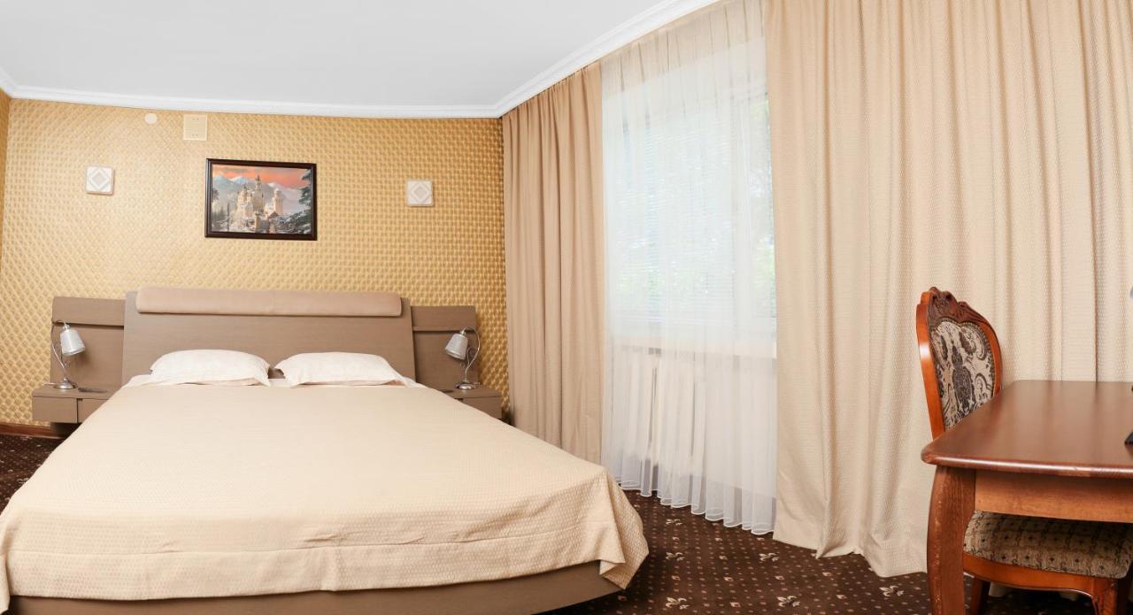 Green City Hotel Mykolajiv Eksteriør bilde